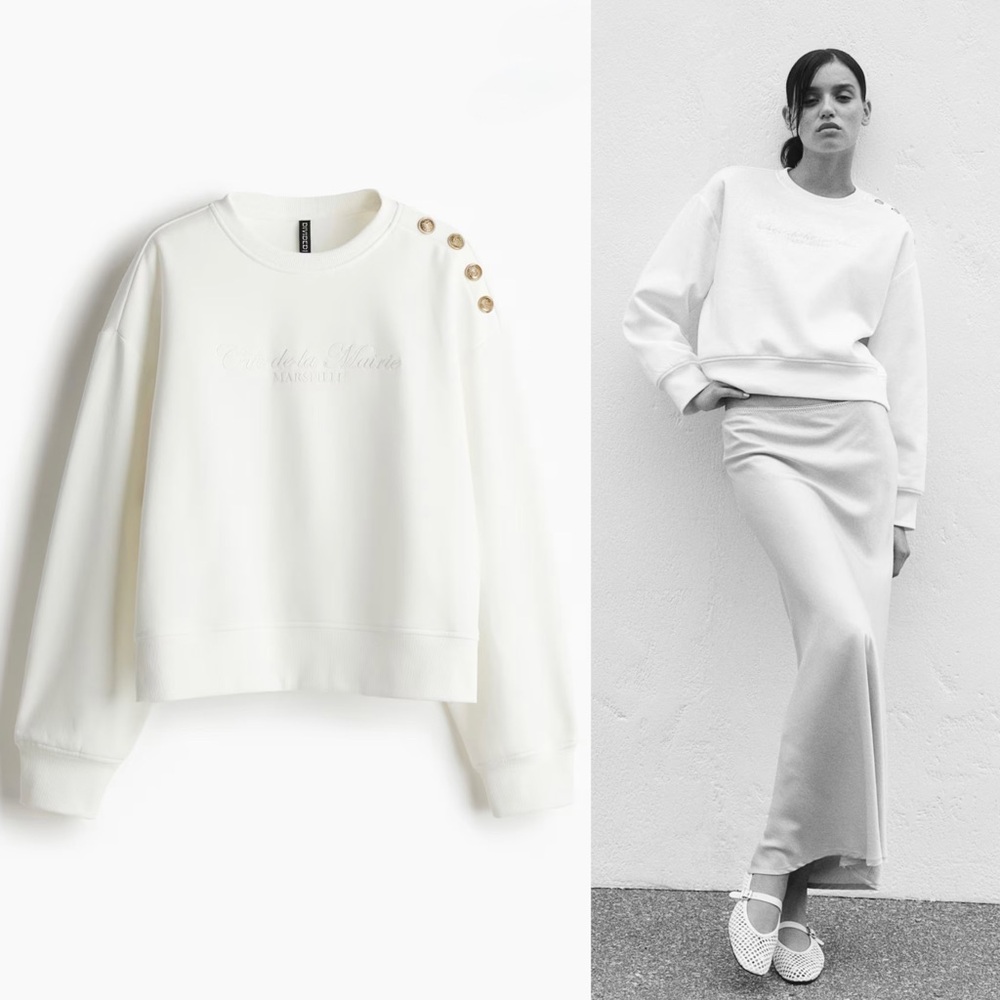 Cream Cafe de la Mairie Button Detail Sweatshirt (XXS, M, L)